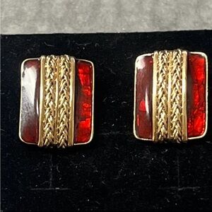 NWT Vintage Monet  Mother of Pearl Gold Tone and Red Textured Clip Earrings